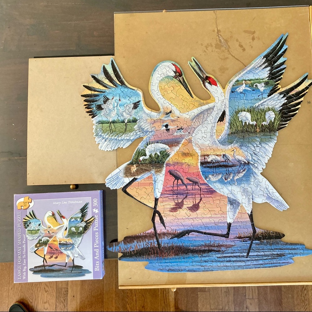 Bits and Pieces Mary Lou Troutman: Dance of the Whooping Cranes Shaped Puzzle - Picture 3 of 10